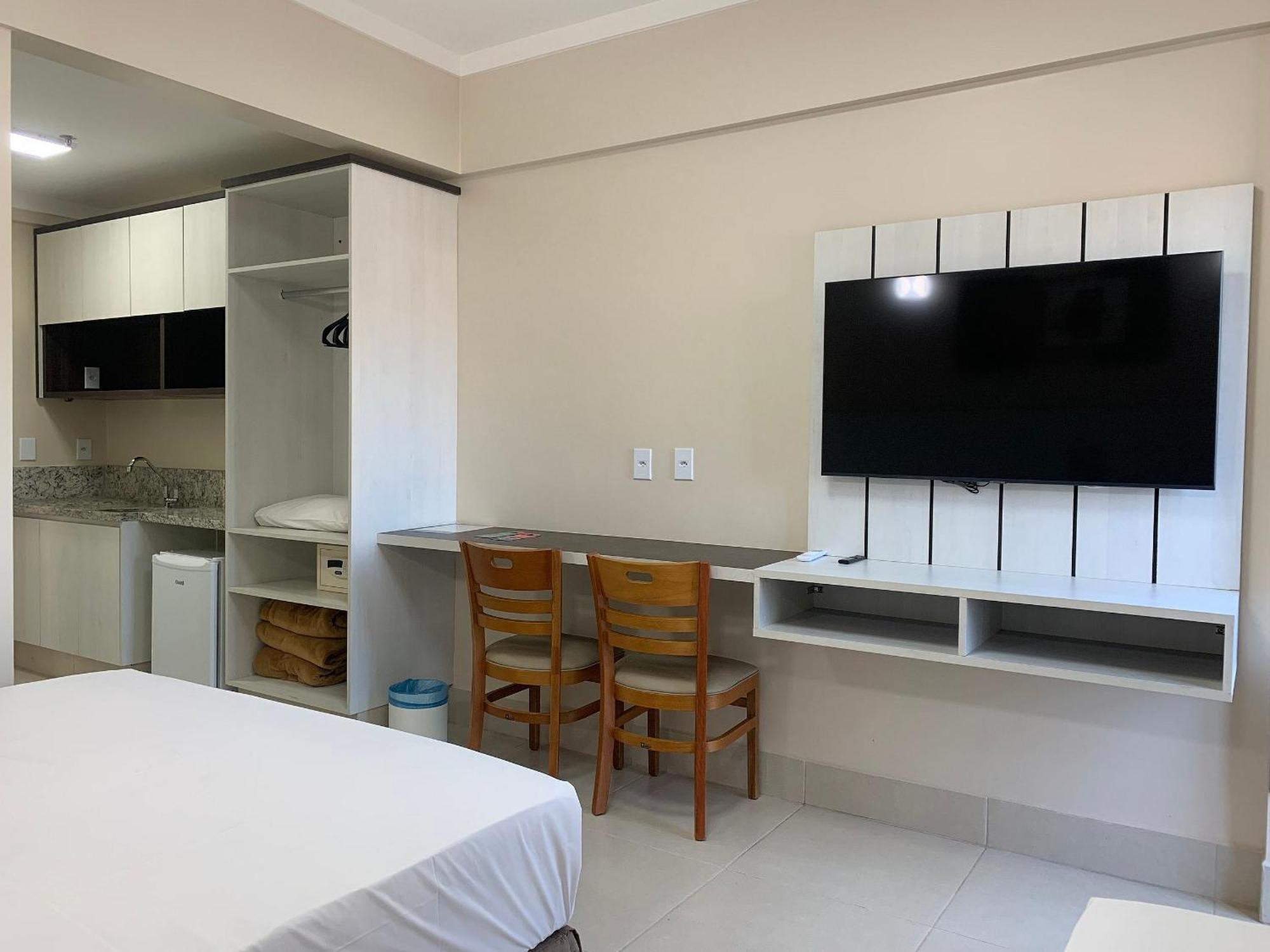Hotel Spazzio Diroma Cafe Da Manha E Acesso Ao Acqua Park Caldas Novas Eksteriør billede