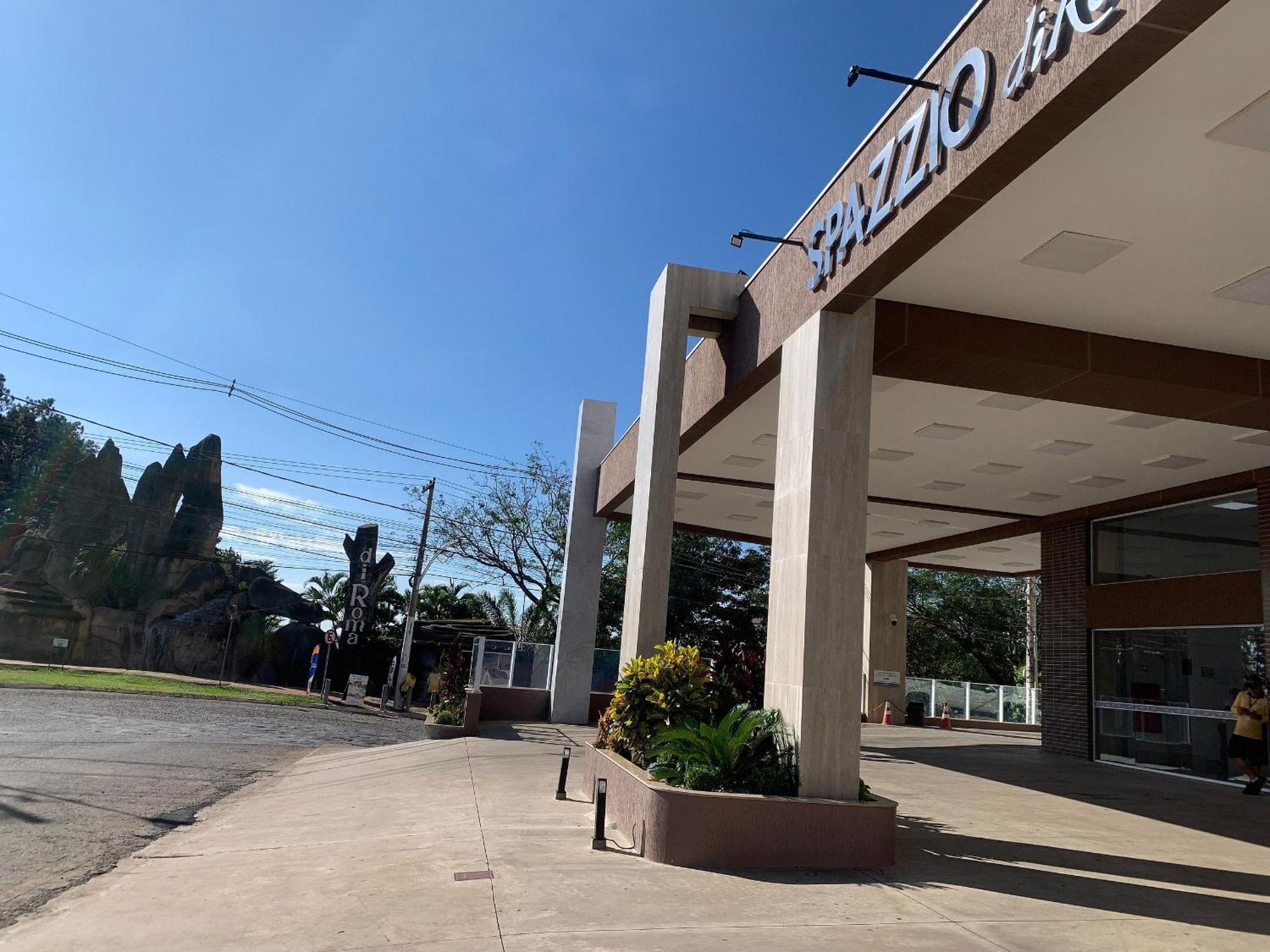 Hotel Spazzio Diroma Cafe Da Manha E Acesso Ao Acqua Park Caldas Novas Eksteriør billede