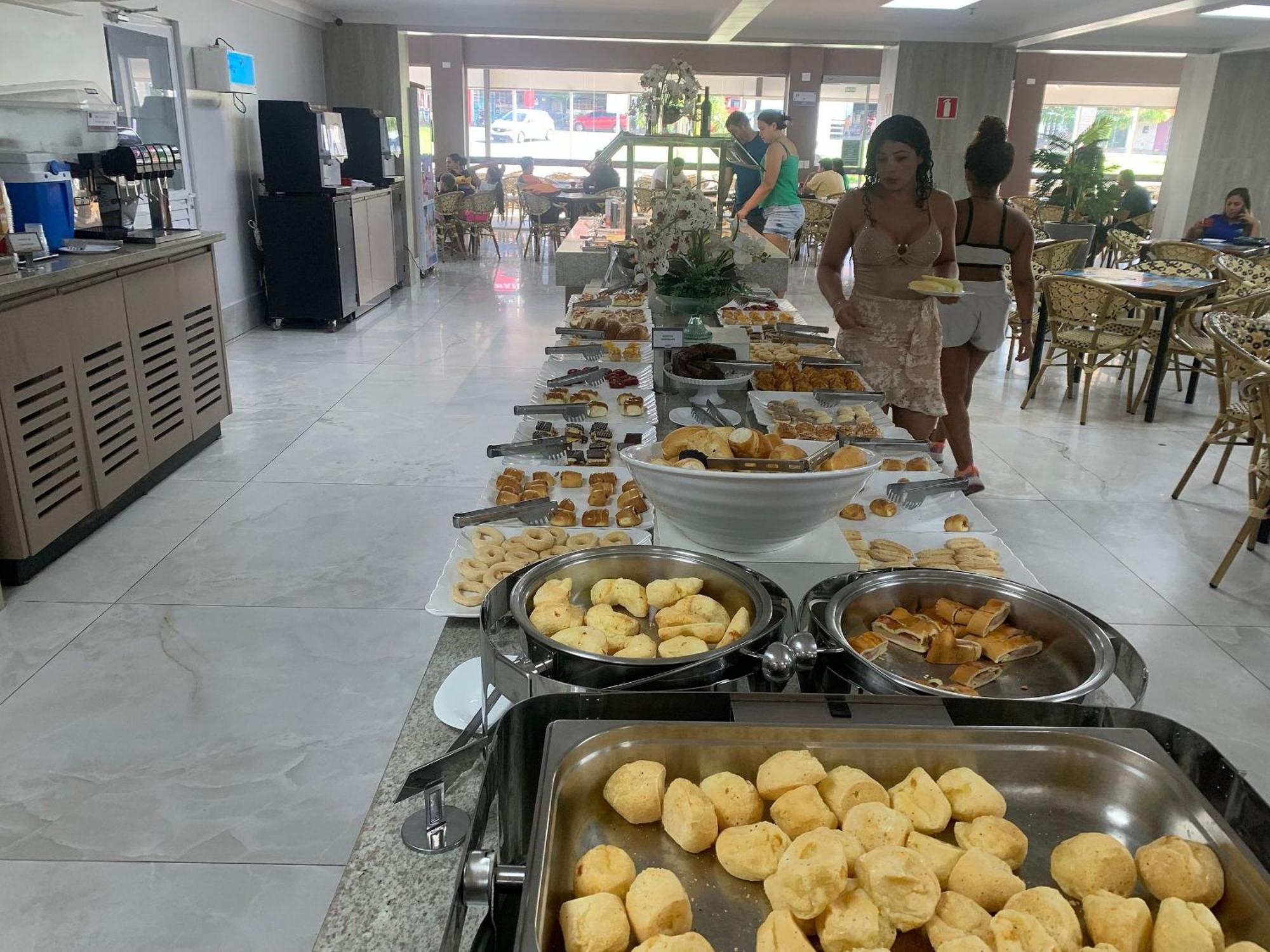 Hotel Spazzio Diroma Cafe Da Manha E Acesso Ao Acqua Park Caldas Novas Eksteriør billede